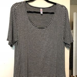 Lularoe perfect t